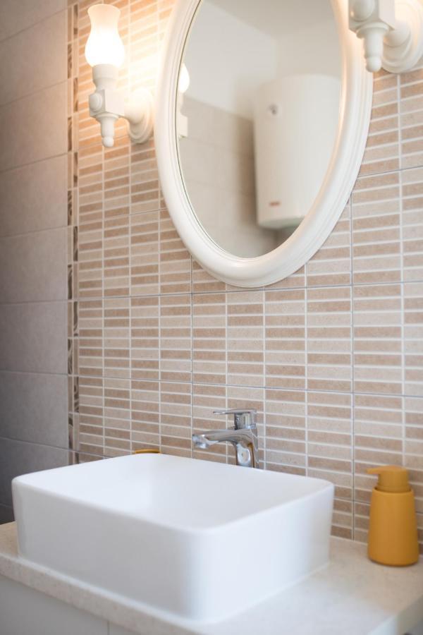 Red Karmenita Apartment Умаг Стая снимка
